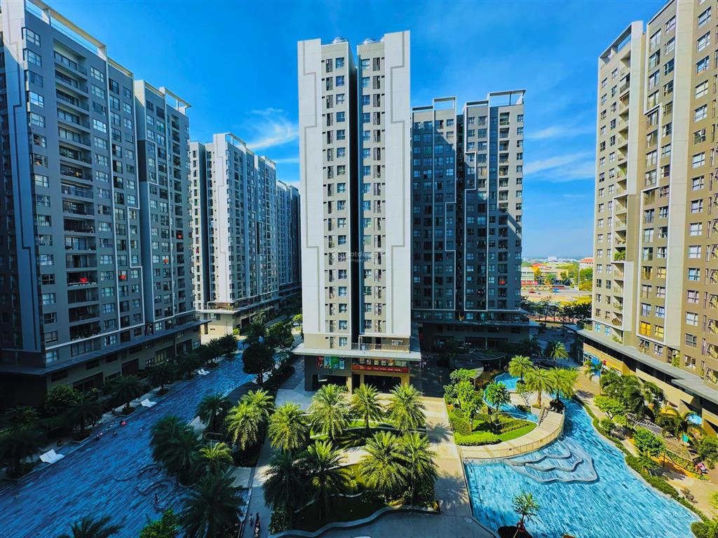 Sổ hồng sang nhượng căn góc 69m2 2pn 2wc. view hồ bơi đón gió mát. sẵn gói nội thất  0906 589 ***