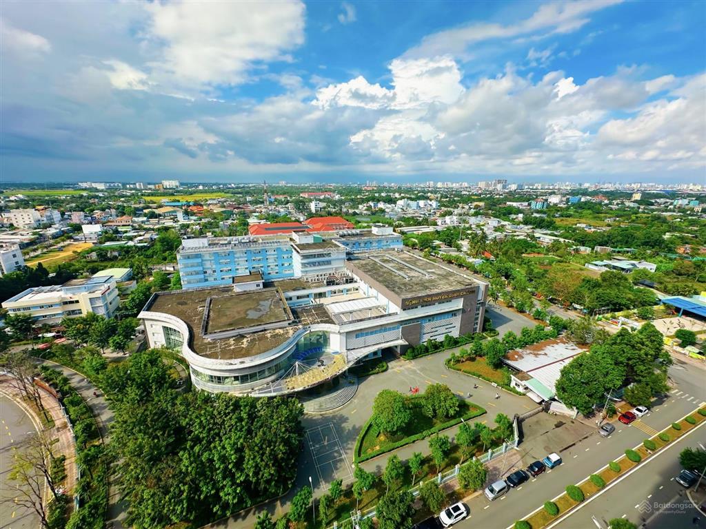 Hàng hiếm! bán căn 59m2 2pn 2wc + view công viên bệnh viện mát mẻ + tiện ích resort  0906 589 ***