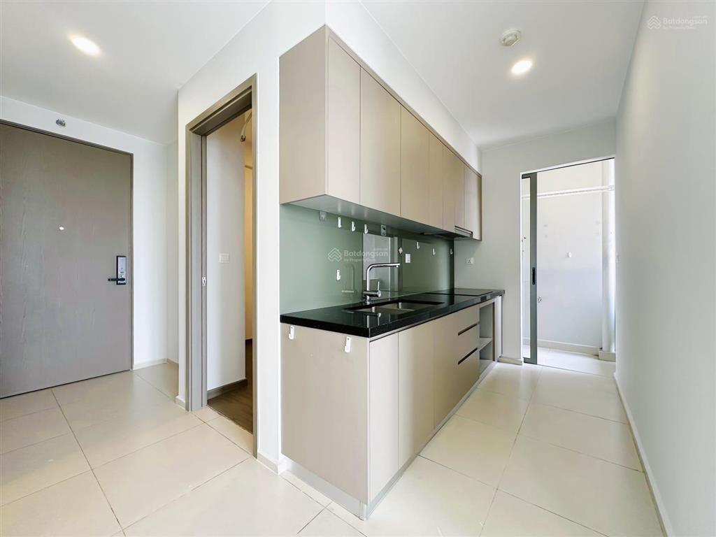 Hàng hiếm! bán căn 59m2 2pn 2wc view hướng quận 1 đón gió mát + tiện ích resort.  ngay 0906 589 ***