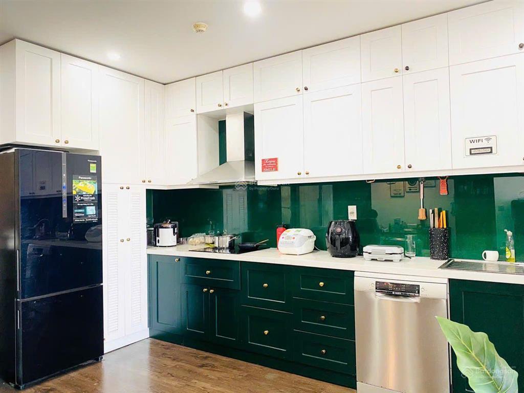 Chính chủ cho thuê hà đô centrosa, đường 3/2, căn 3pn full nt gỗ  giá chỉ 29.9tr  view ngoại khu