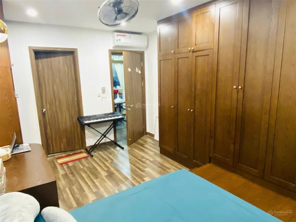 Chính chủ cho thuê hà đô centrosa, đường 3/2, căn 3pn full nt gỗ  giá chỉ 29.9tr  view ngoại khu