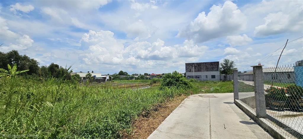 Giá đầu tư cặp đất full thổ 12x40  đoàn nguyễn tuấn