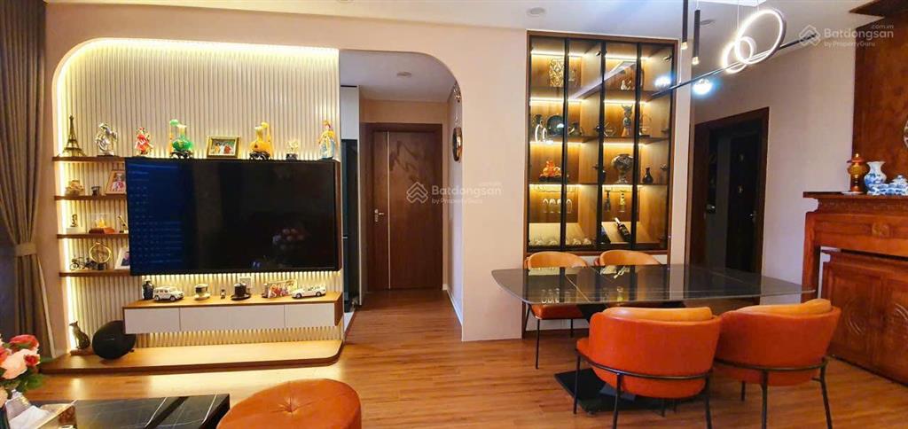 Chính chủ gửi bán căn 3pn bình minh garden full đồ 95m2 7.9 tỷ bao phí