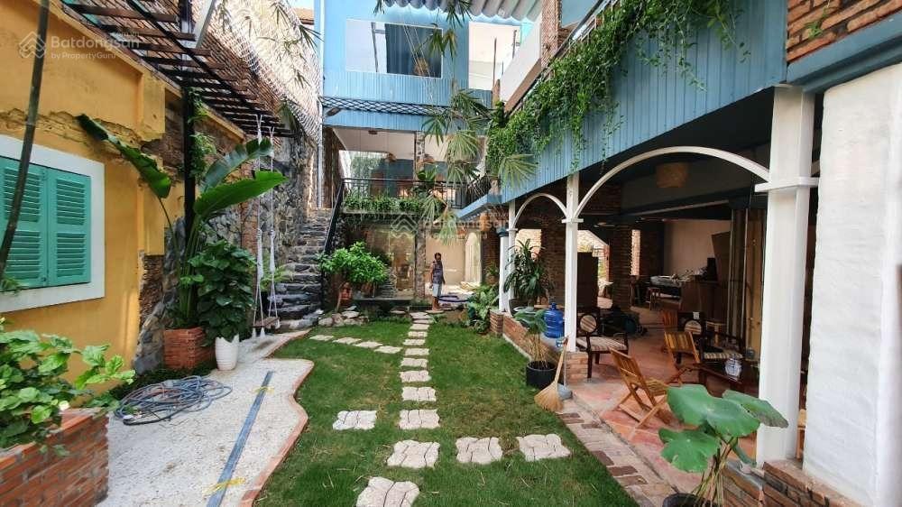 Cho thuê nhà mặt tiền ở thái ly, thảo điền, q2 có 5pn, 5wc, 250m2