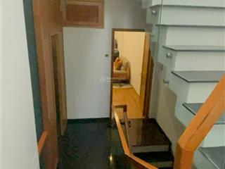 Bán nhà mặt phố cách chợ bến thành 150m, có diện tích 72m2, có 6 tầng đang cho thuê 65 triệu/tháng.