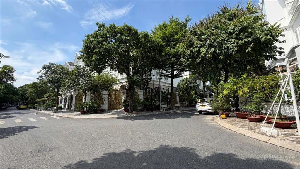 Villa góc 2mt phan văn trị p5 gò vấp, khu cityland sau lưng e mart. 13x20m, 228m2, 1 hầm, 4 tầng