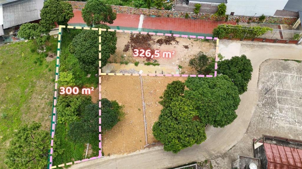 Mảnh đất đẹp ba vì hàng hiếm thị trường, giá đang rất thơm