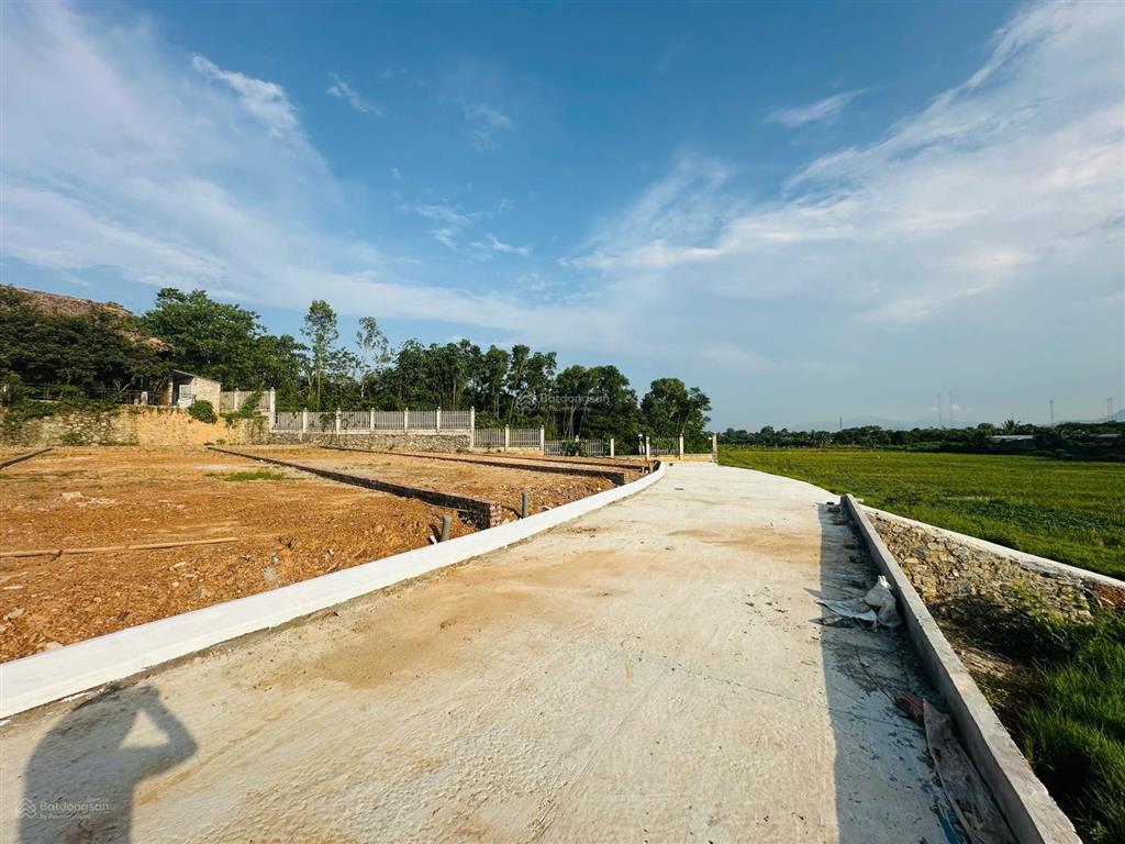 Bán đất quảng oai, ba vì 128m2 giá 8** triệu, view cánh đồng và núi thoáng đẹp