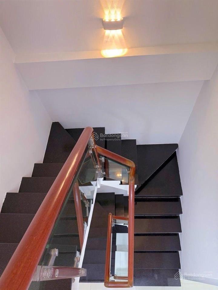 Khu him lam  4 tầng dt 120tr  trần xuân soạn tân hưng  q.7  dt 30m2  4 tỷ 950