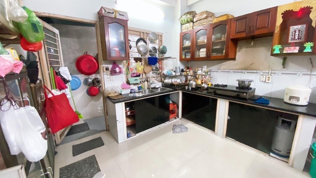Ngộp bank! bán nhà sát rạch xuyên tâm  hẻm xe hơi  5x18m 4 tầng giá 10 tỷ thương lượng