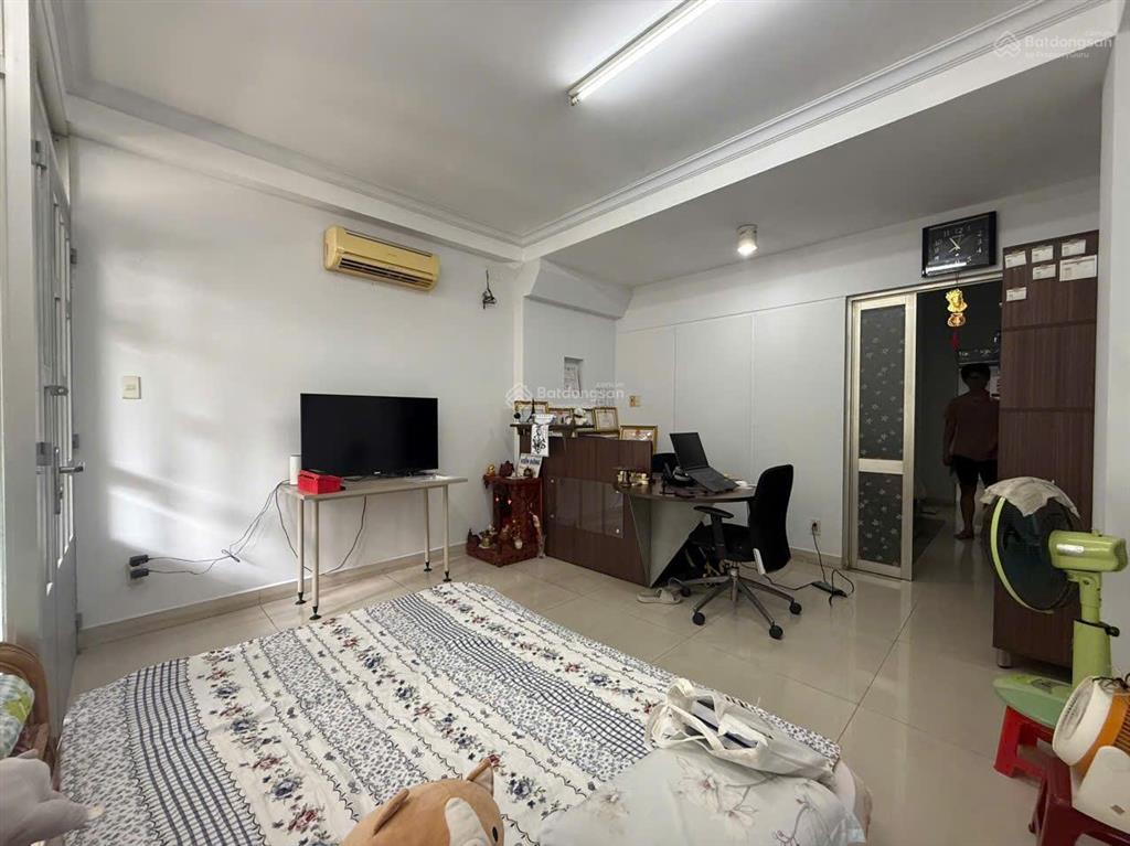 Chính chủ ! bán nhà ô tô đậu trong nhà  4x19m  6pn 14 tỷtl khu đồng bộ bình thạnh