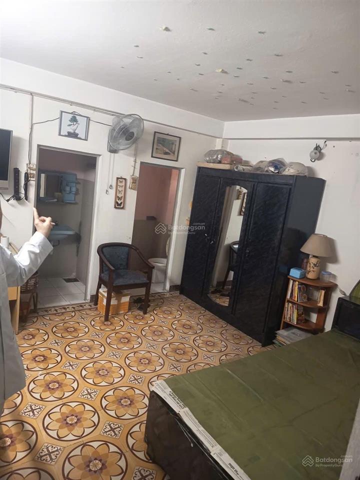 Chủ nhà qua nước ngoài định cư bán nhà 4 tầng, dt 100m2 hẻm 9m xe hơi đi lại thoải mái