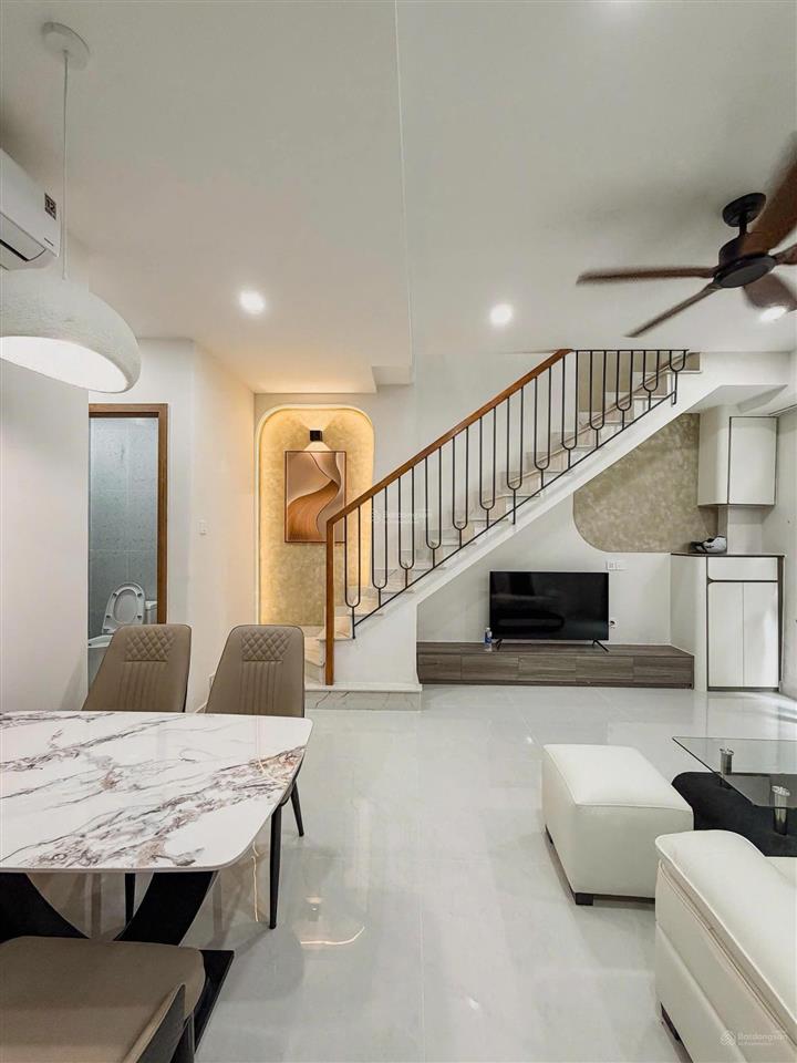 Đối diện học viện cán bộ  bán nhà mới đẹp hẻm xe hơi đường chu văn an 4x15m 4 tầng giá 8 tỷ 5