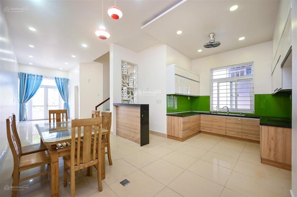 Bán nhà ngang lớn 6,5m x 13m nở hậu hơn 9m chu văn an  bình thạnh đối diện hvcb