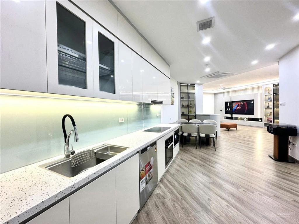 Cho thuê căn hộ 2pn 89m2 giá 18,5tr chung cư cao cấp the zei số 8 lê đức thọ