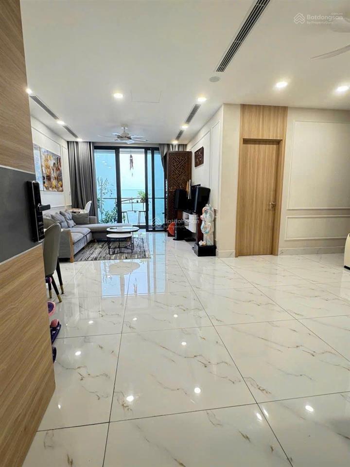 Cho thuê căn 4pn giá 20tr ở ct5 sudico tòa nhà sông đà  mỹ đình