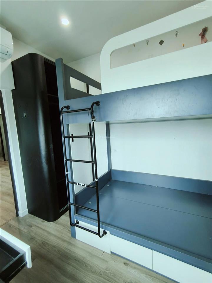 Bán gấp căn hộ 2pn 52m2 trần quý kiên, trung tâm cầu giấy giá chỉ 3,9 tỷ