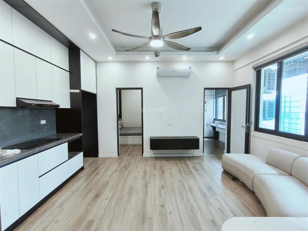 Bán gấp căn hộ 2pn 52m2 trần quý kiên, trung tâm cầu giấy giá chỉ 3,9 tỷ