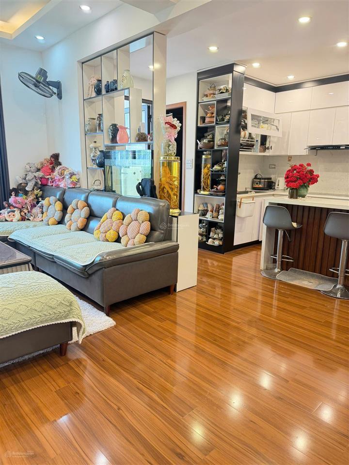 Chủ gửi bán gấp căn 2pn, 83m2 nội thất đầy đủ ở n05 trần quý kiên  cầu giấy