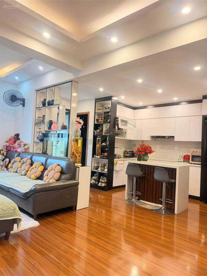 Chủ gửi bán gấp căn 2pn, 83m2 nội thất đầy đủ ở n05 trần quý kiên  cầu giấy