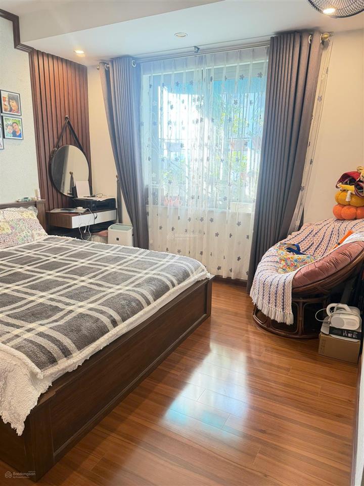 Chủ gửi bán gấp căn 2pn, 83m2 nội thất đầy đủ ở n05 trần quý kiên  cầu giấy