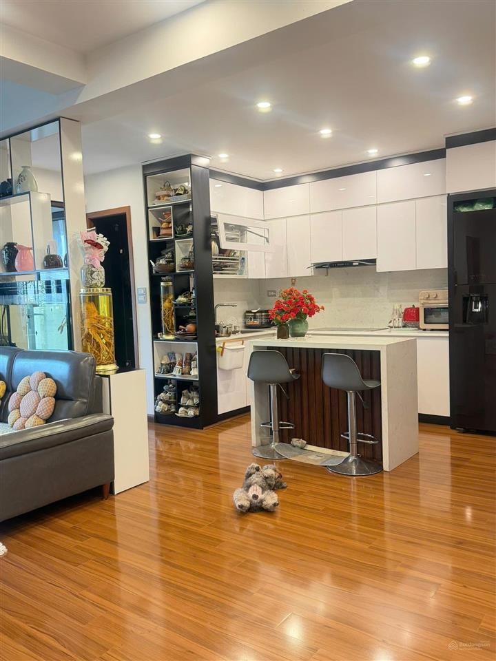 Chủ gửi bán gấp căn 2pn, 83m2 nội thất đầy đủ ở n05 trần quý kiên  cầu giấy