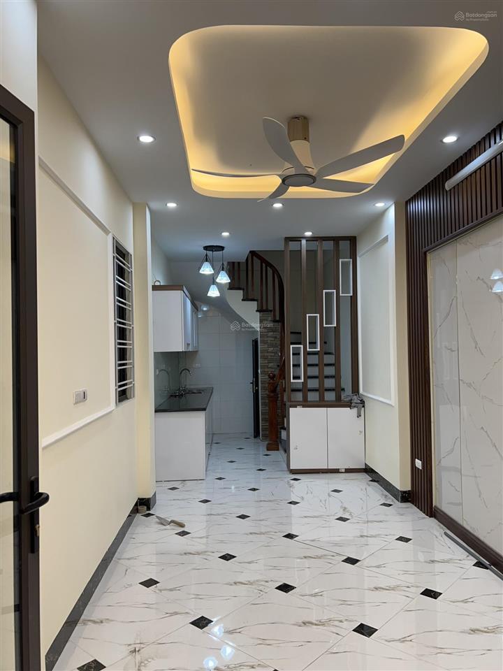Cho thuê nhà riêng 4 tầng tại nam dư thông sang lĩnh nam, giá 10 triệu.  0962 050 ***