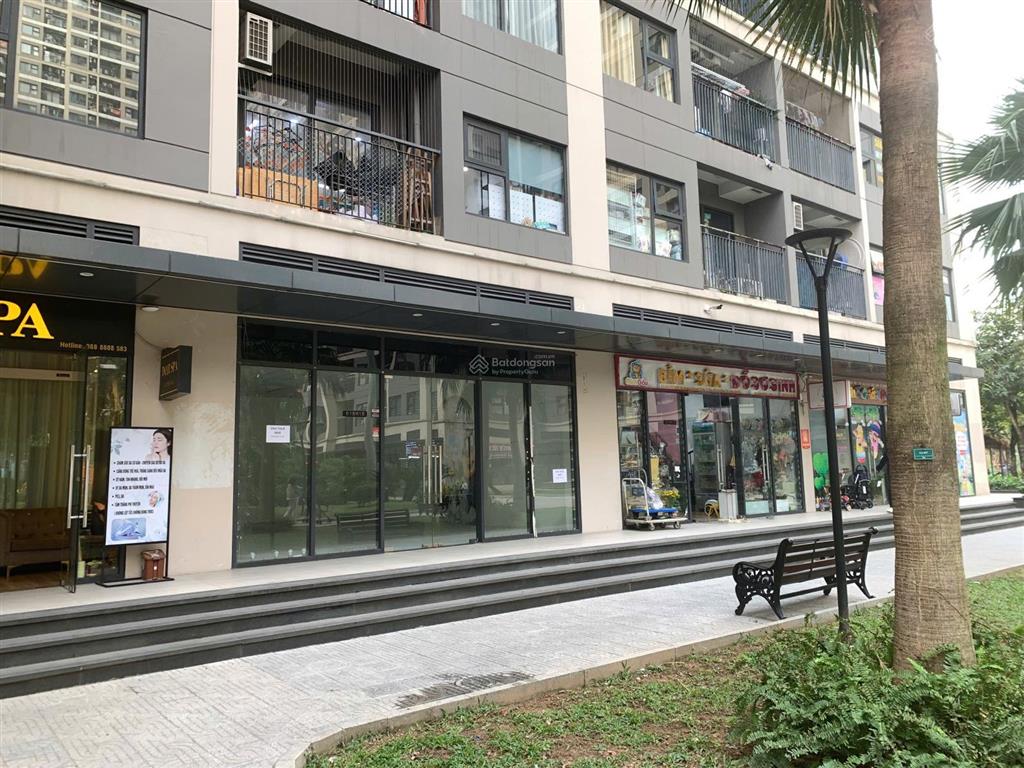 Cho thuê căn shop chân đế 38 tr/ tháng tại vinhomes smart city
