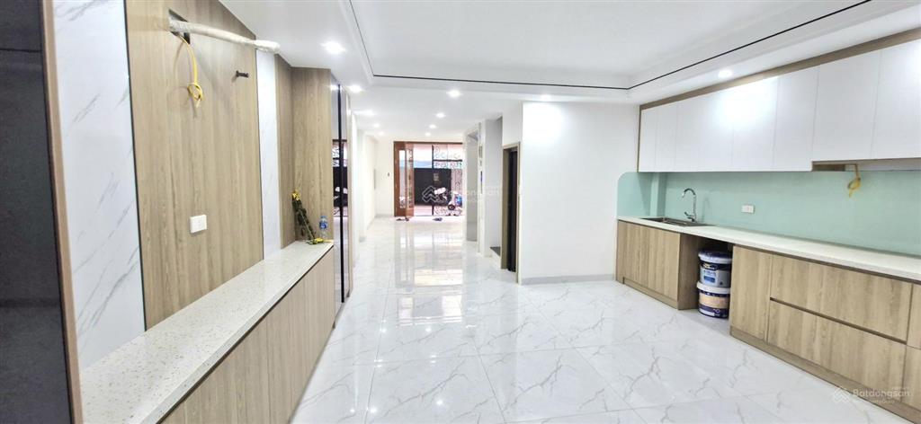 25 tỷ nhà đẹp 72m2 kinh doanh , ngõ thông ngõ 43 kim đồng