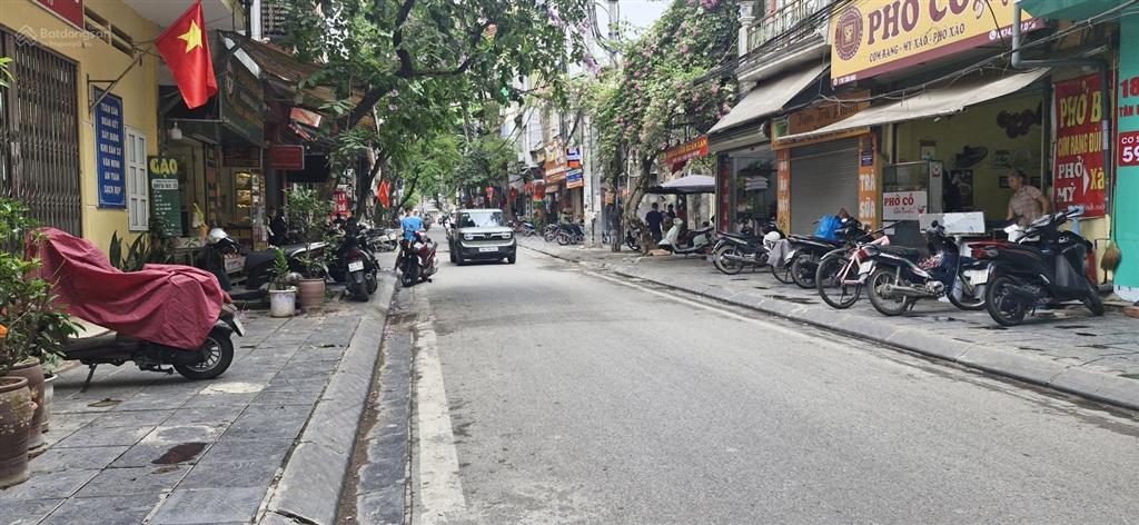 30m2 mặt phố tân mai  via hè kinh doanh
