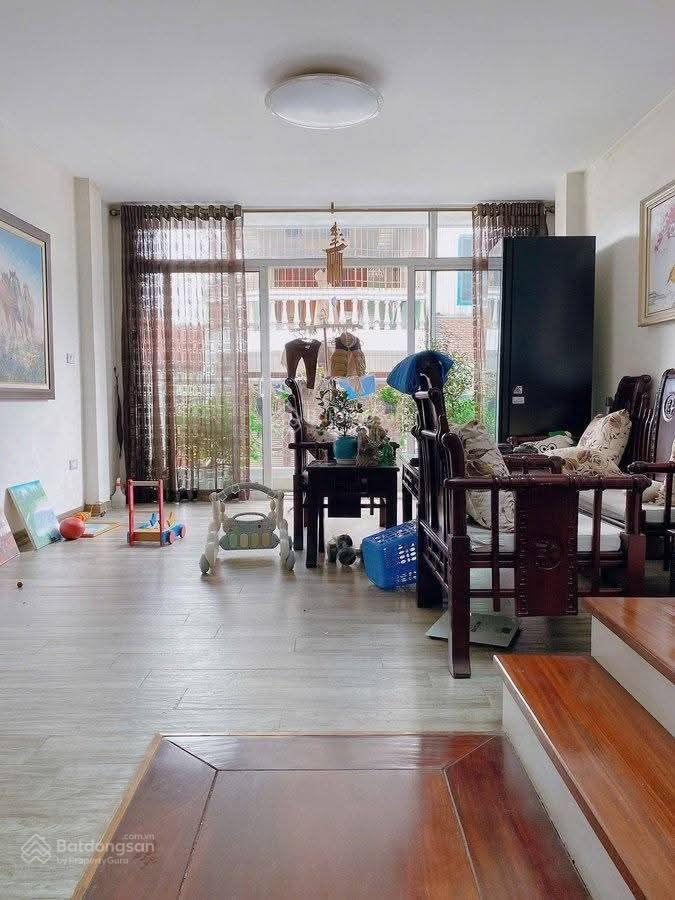 Phân lô kim đồng 57m2 6 tầng kinh doanh cần bán