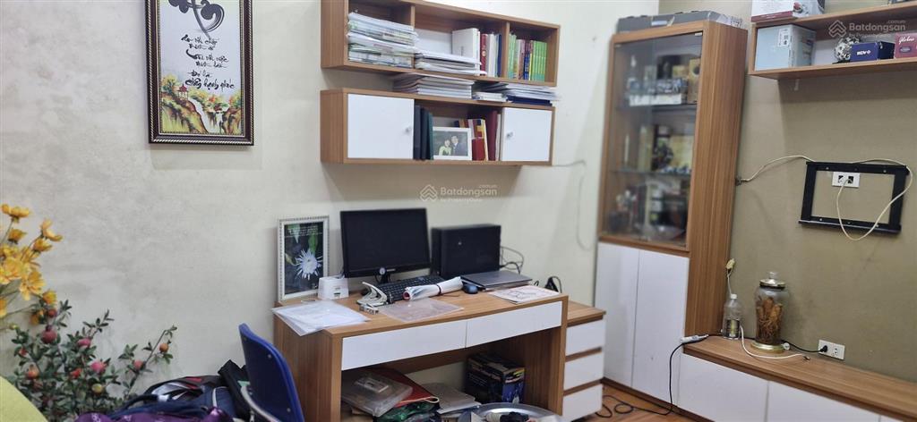 Cho thuê 80m2  hoàng văn thái ngõ ô tô vừa ở vừa làm văn phòng