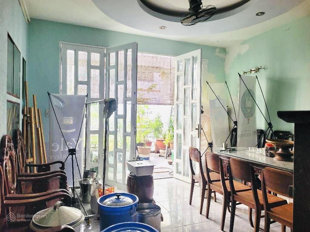 Bán nhà ngay metro q6 dt90m mt14m 6pn ở+kd tốt giá17tỷ tiện di chuyển qua q5+11 pl chuẩn