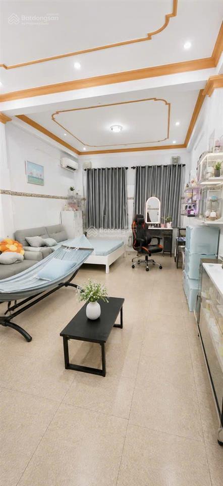 Bán nhà lũy bán bích, tân phú 9.5 tỷ dt6.2 x 12.7m3 tầng 2 mặt hẻm ô tô