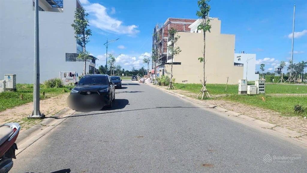 Đất nền nam long sổ riêng giá tốt sát hồ cảnh quan
