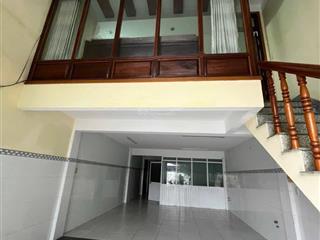 Cho thuê nhà nguyên căn nguyễn tất thành  nha trang (cách vòng xoay lê hồng phong 300m)