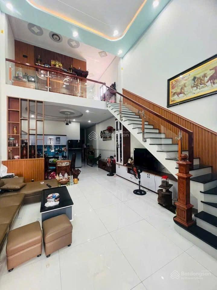 Nhà thật nè, ở bình hưng. 5x22m. 720 triệu. cách siêu thị satra q8 chỉ 2km. cho thuê 16tr/tháng