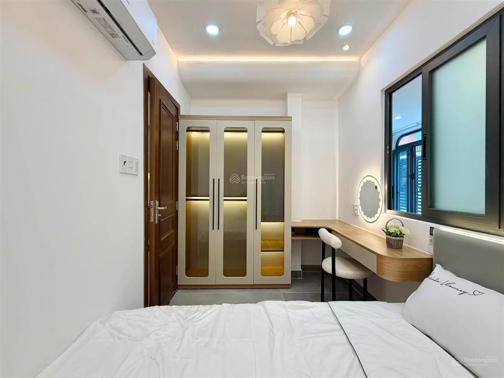 Gia đình cần bán nhà vườn 10x30m ngay chợ bình điền. giá chuẩn 950tr, sổ riêng, đầu tư, cho thuê