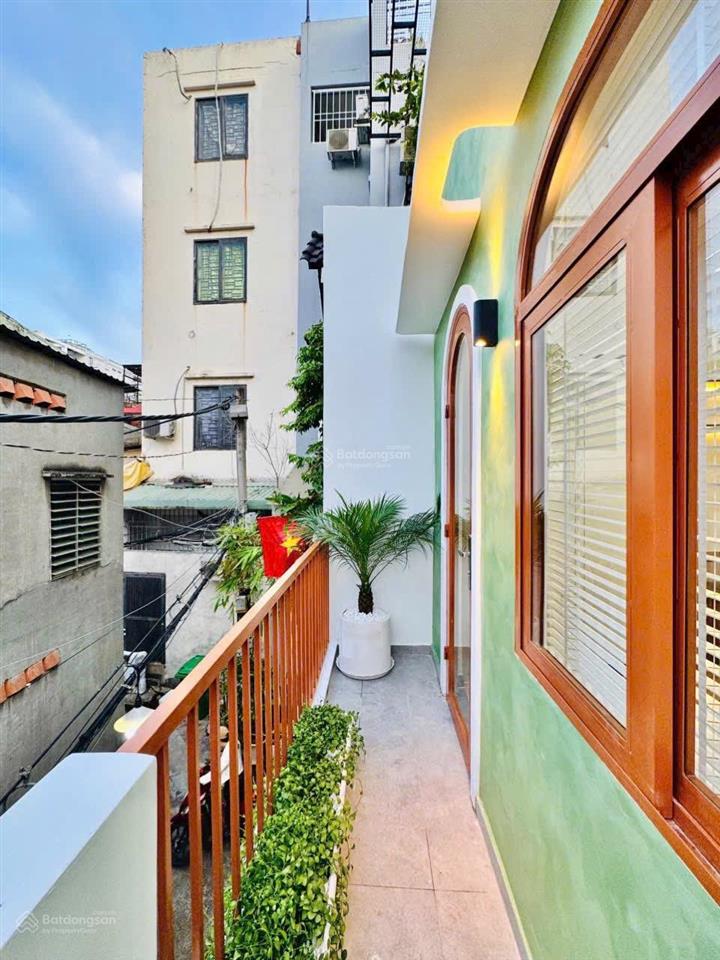 Nhà mặt hẻm trần xuân soạn quận 7. 4x15m. giá 890 triệu. ngay chợ trung tâm. trả trước 450tr sở hữu
