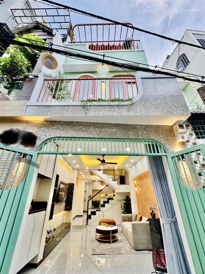 Nhà mặt hẻm trần xuân soạn quận 7. 4x15m. giá 890 triệu. ngay chợ trung tâm. trả trước 450tr sở hữu