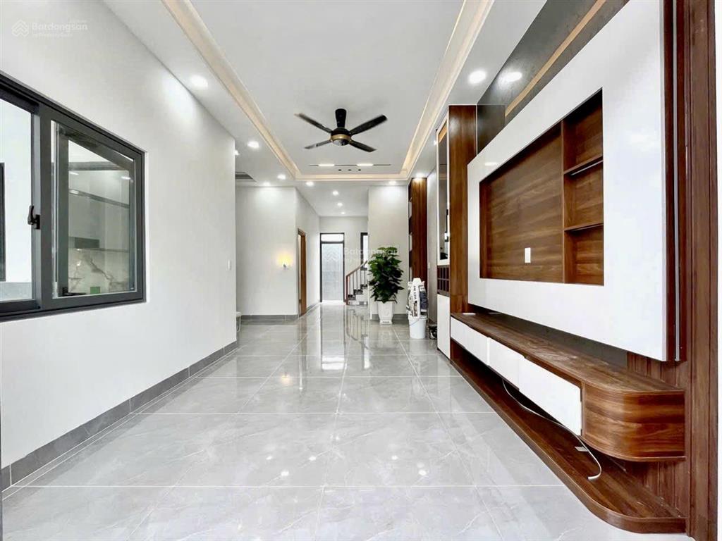 Ngộp cắt lỗ 200tr cần bán nhà nguyễn cửu phú 6x14m. giá 1.05 tỷ. ngay bệnh viện nhi đồng. sổ riêng