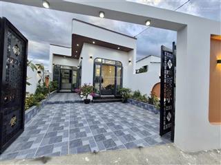Kẹt nặng cần bán nhà 6x20m cấp 4 sân vườn 950tr. ngay nguyễn hữu trí chỗ chợ đệm. trả trước 550tr