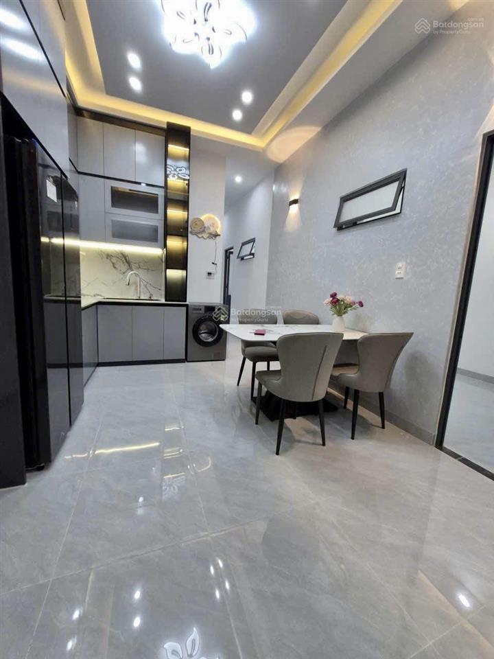 Kẹt nặng cần bán nhà 6x20m cấp 4 sân vườn 950tr. ngay nguyễn hữu trí chỗ chợ đệm. trả trước 550tr