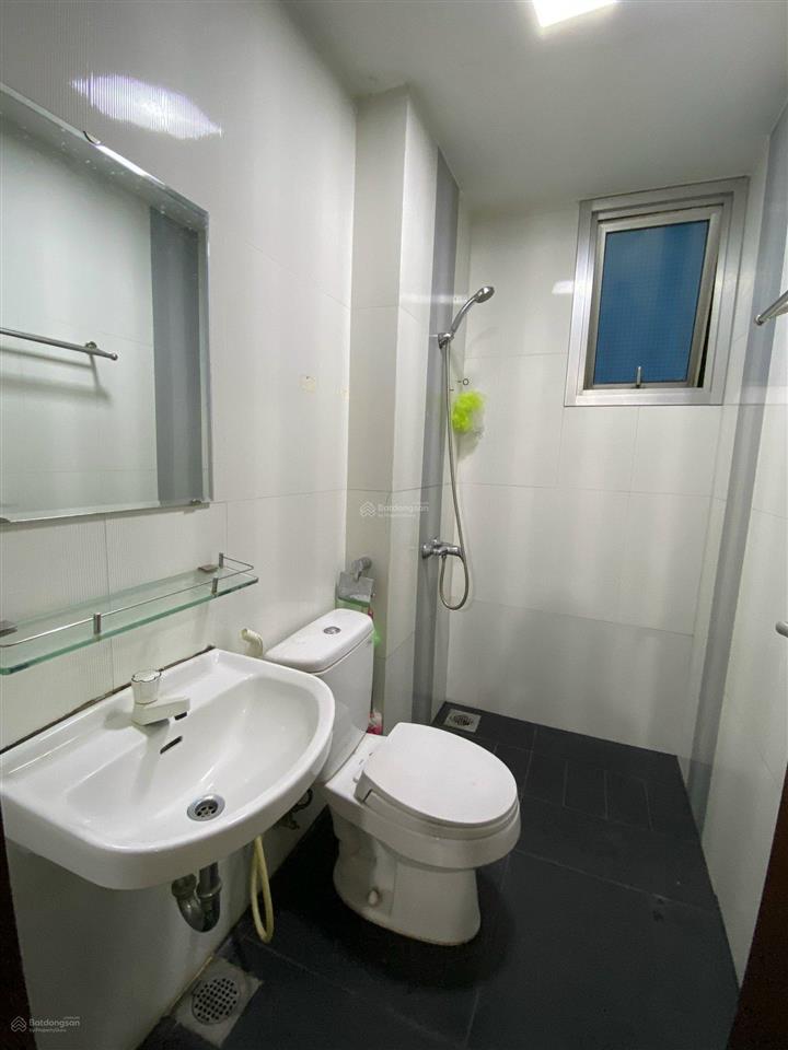 Bán nhanh từ 4,3 tỷ xuống còn 4 tỷ, căn hộ khu ruby celadon city, có sổ hồng, 2pn 2wc
