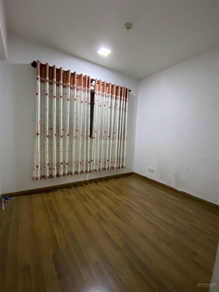 Bán nhanh từ 4,3 tỷ xuống còn 4 tỷ, căn hộ khu ruby celadon city, có sổ hồng, 2pn 2wc