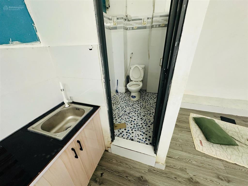 Cho thuê phòng trọ có gác, có ban công ở tô ký, đông hưng thuận, q12
