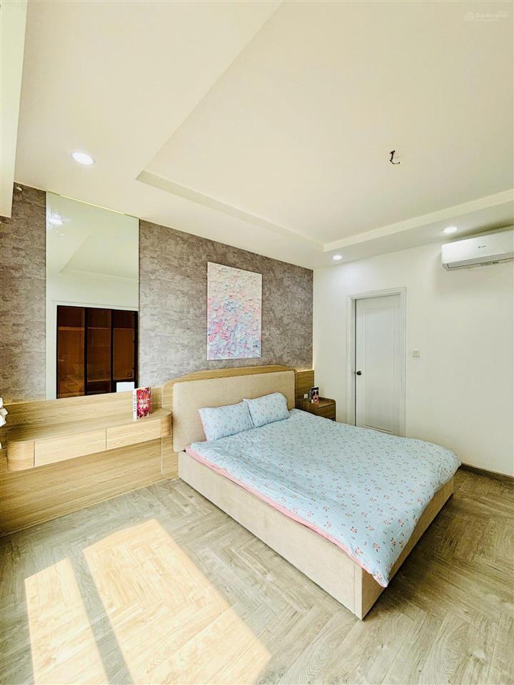 Cho thuê 2pn có slot để xe ô tô giá 15tr/tháng