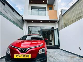 Bán nhà 2 lầu 1 trệt 5phòng ngủ. mới 100% . phường phú mỹ. tp thủ dầu một