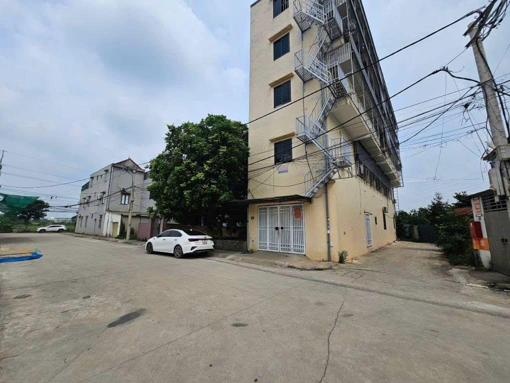 NHỈNH 4 TỶ, LÔ GÓC, ÔTÔ TRÁNH, TÂN XÃ, 500M TỚI ĐH FPT, 1.5KM ĐHQG HÀ NỘI, 2KM TỚI METRO 5