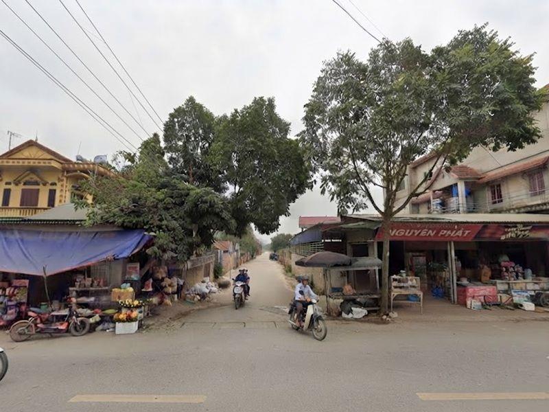BÁN NHÀ CẤP 4, LÔ GÓC, MẶT ĐƯỜNG TRỤC CHÍNH LIÊN XÃ, ĐƯỜNG RỘNG 15 M, KINH DOANH SẦM UẤT